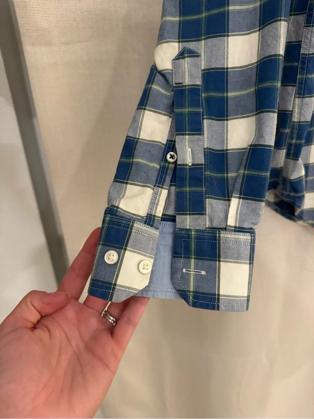 Men’s Banana Republic Blue and White Plaid Oxford Shirt Tailored Slim Fit
